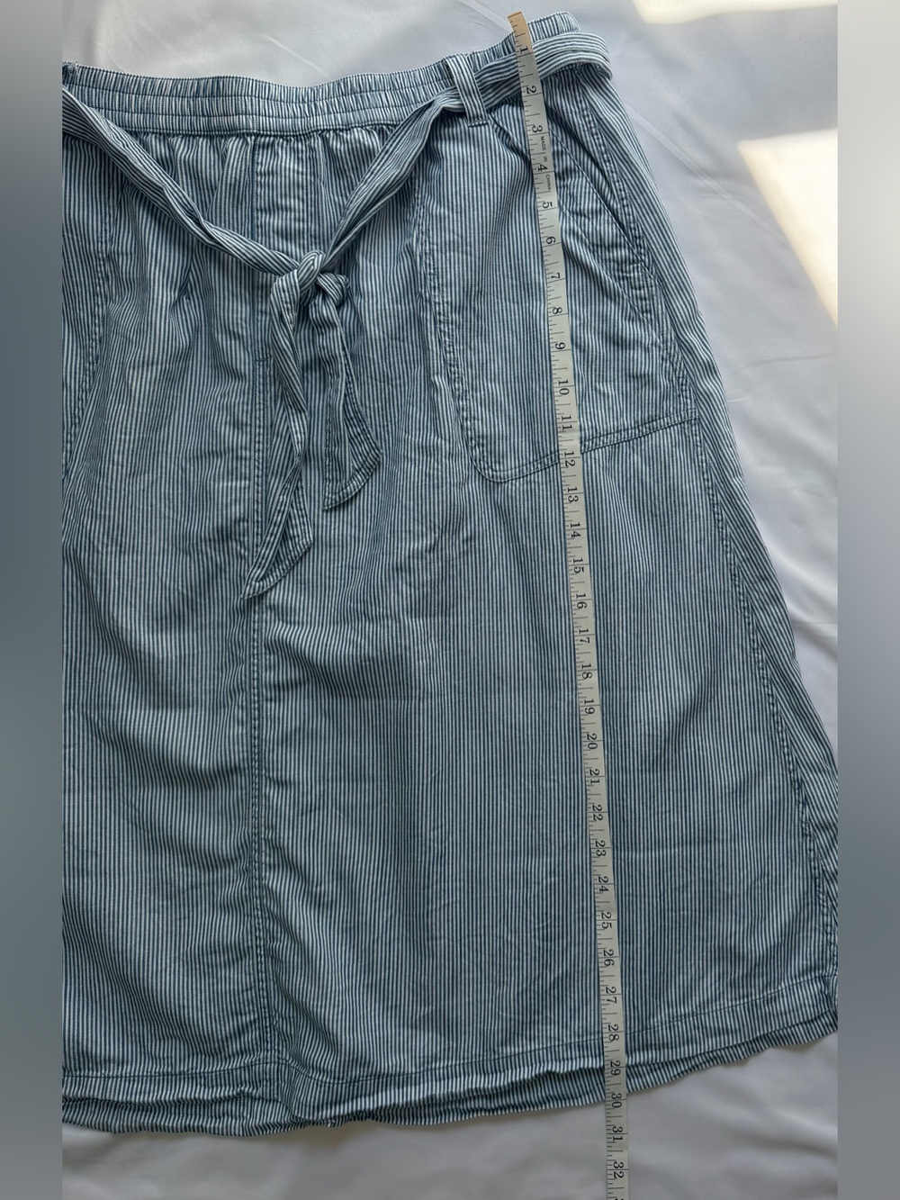 Lands’ End Womens Skirt Midi Large Pull On Fabric Belt Blue White Stripe Pockets - Picture 12 of 13